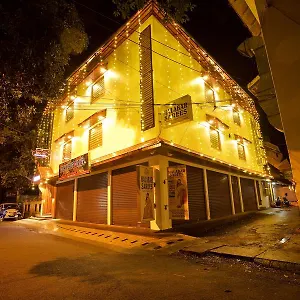 https://roses-inn.kerala-hotels.net